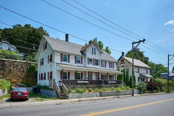 111-113 Deerfield St, Greenfield, MA 01301