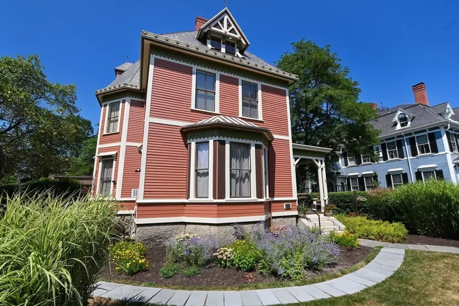 97 Madison St, New Bedford, MA 02740 - #2