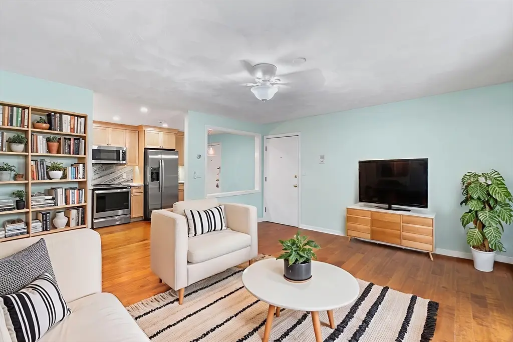 5 Ash St #9, Medford, MA 02155 - Image #1