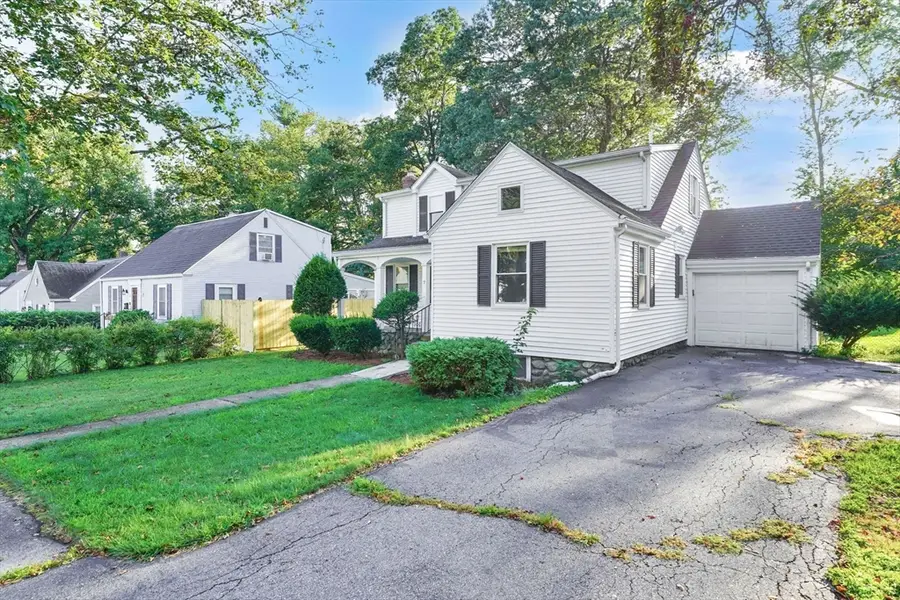 7 Longworth Rd, Worcester, MA 01602 - Image #2