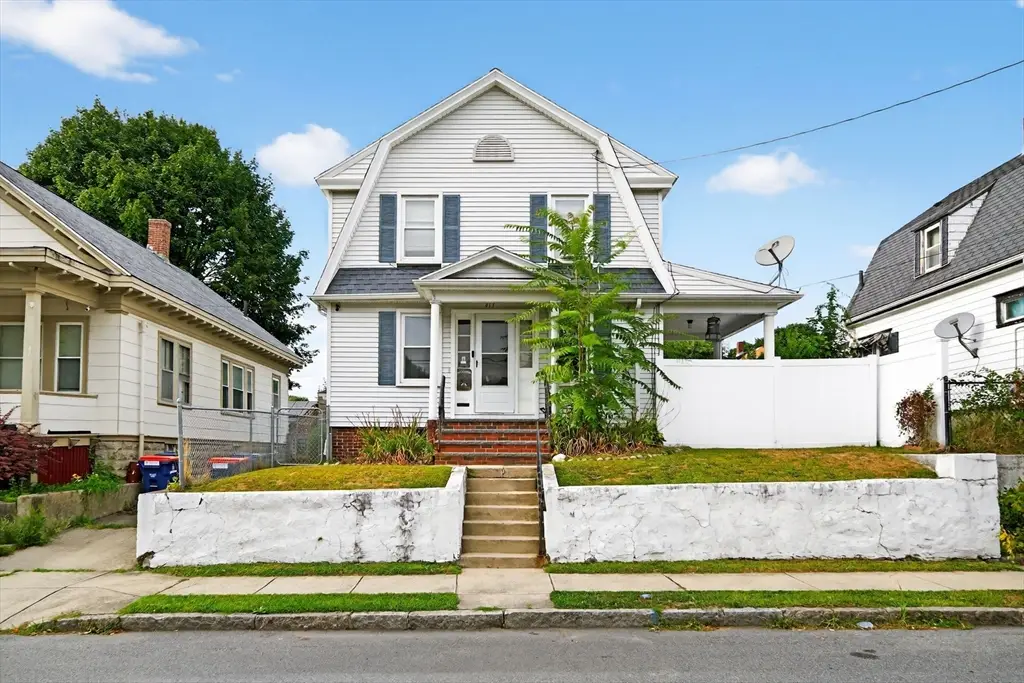 417 Maxfield St, New Bedford, MA 02740 - #1