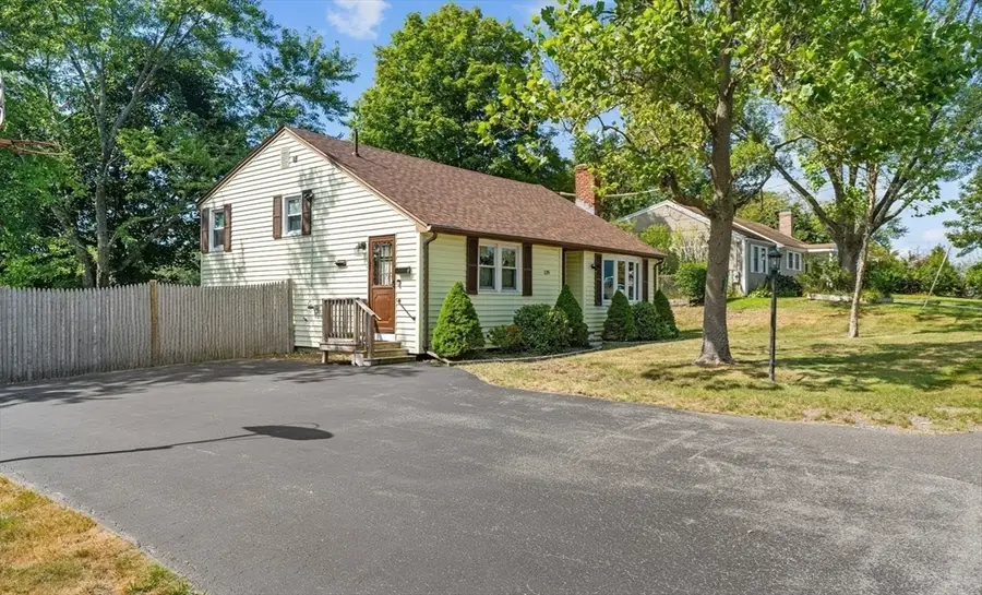 129 Anawan St, Brockton, MA 02302 - Image #3