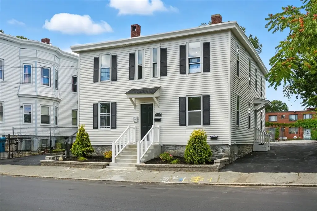 45 Bodwell St, Lawrence, MA 01841 - Image #1