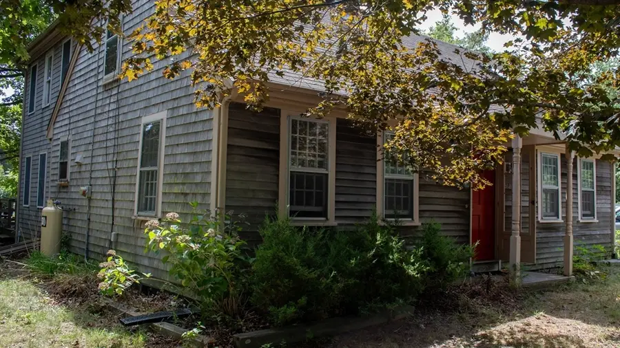 562 North Ave, Rochester, MA 02770 - Image #2