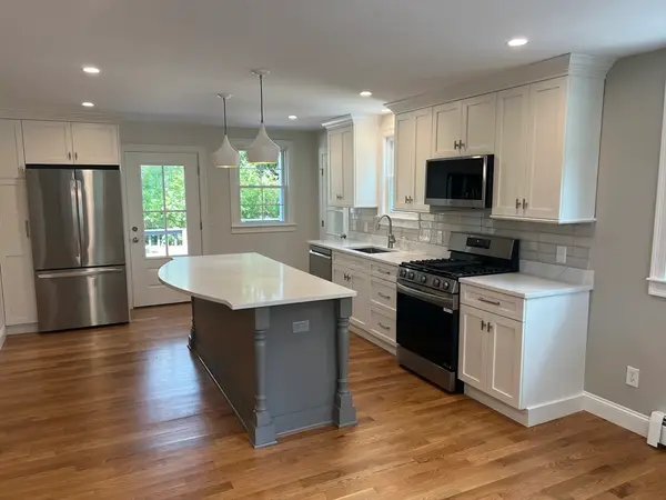 174 Barlows Landing, Bourne, MA 02559