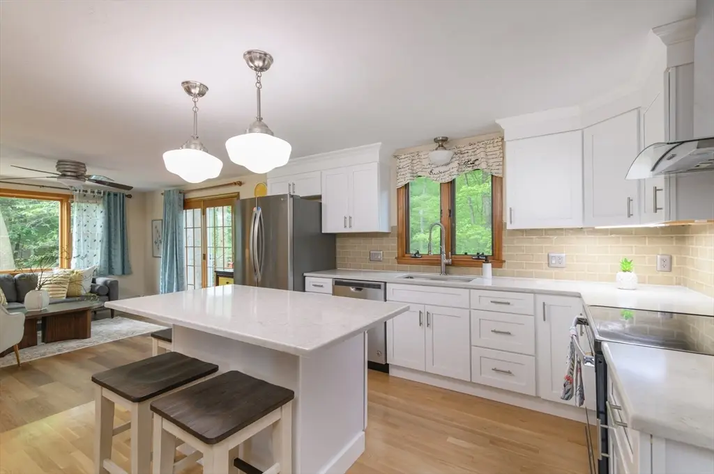 57 Sheri Ln, Weymouth, MA 02190 - Image #1