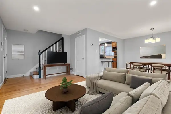 57 Pierce Rd #57, Watertown, MA 02472