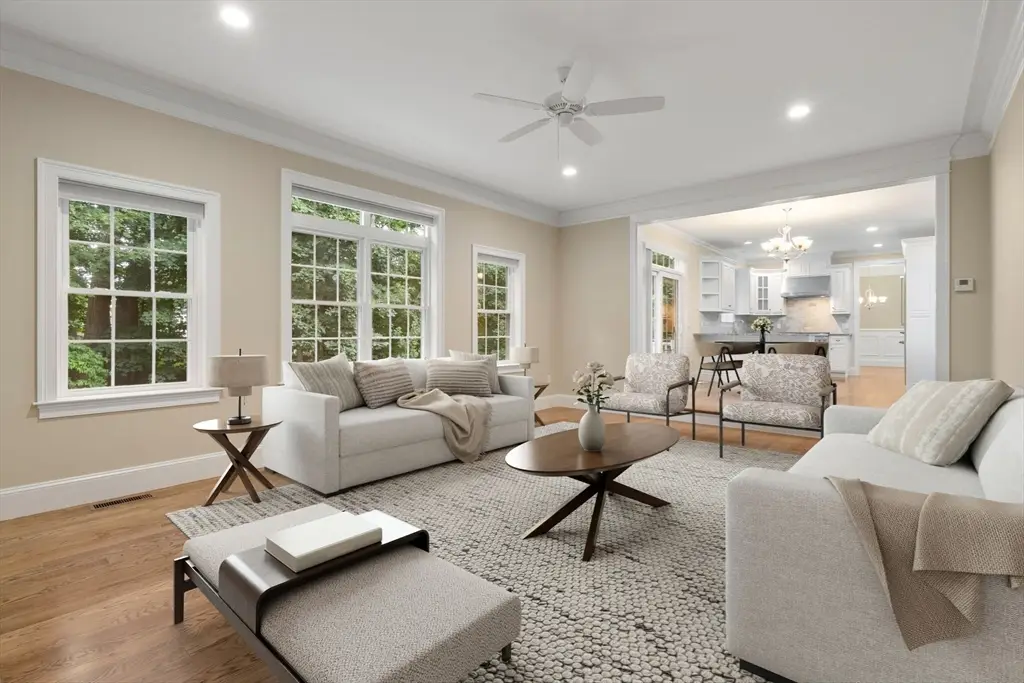 78 Hunnewell St, Wellesley, MA 02481 - #1