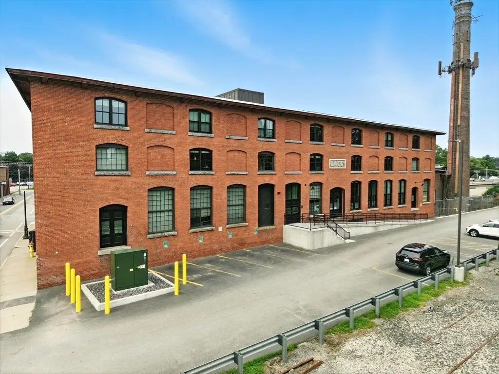 55 Sterling St #306, Clinton, MA 01510 - Image #1