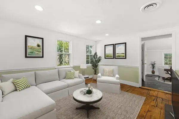 992 Chestnut Street, Newton, MA 02464