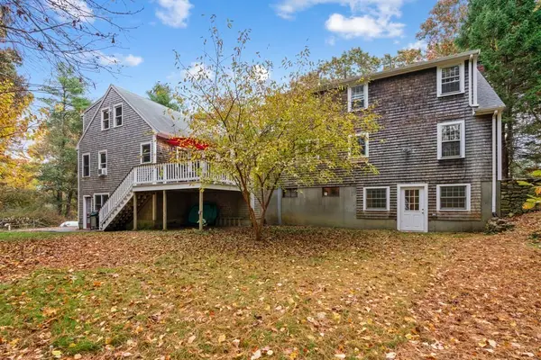 62 Teakettle Ln, Duxbury, MA 02332