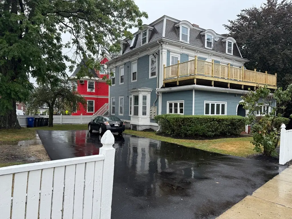 40 Crescent Ave #3, Chelsea, MA 02150 - Image #1