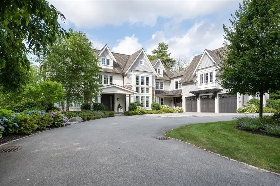 8 Hidden Road, Weston, MA 02493 - Image #3