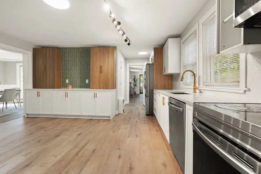 34 West St, Westford, MA 01886 - Image #2