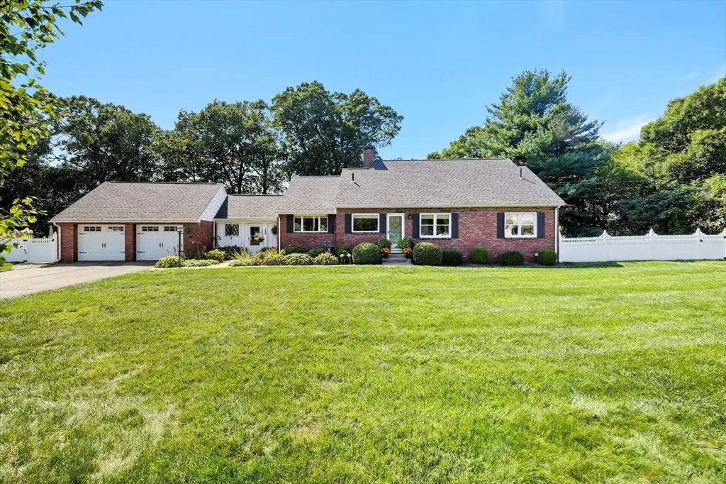 128 Crane Ave, Westfield, MA 01085 - Image #1