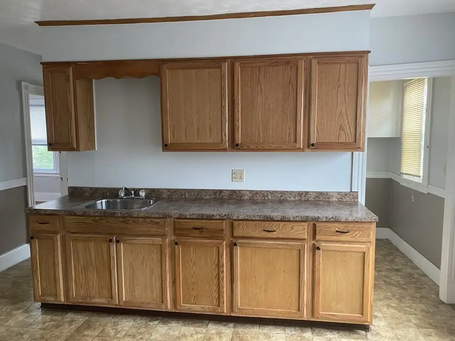 34-36 Mazarin Street, Springfield, MA 01151 - Image #3