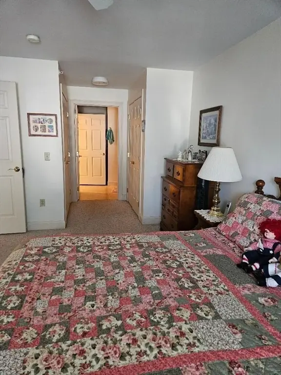 7 Crescent Way #315, Sturbridge, MA 01518