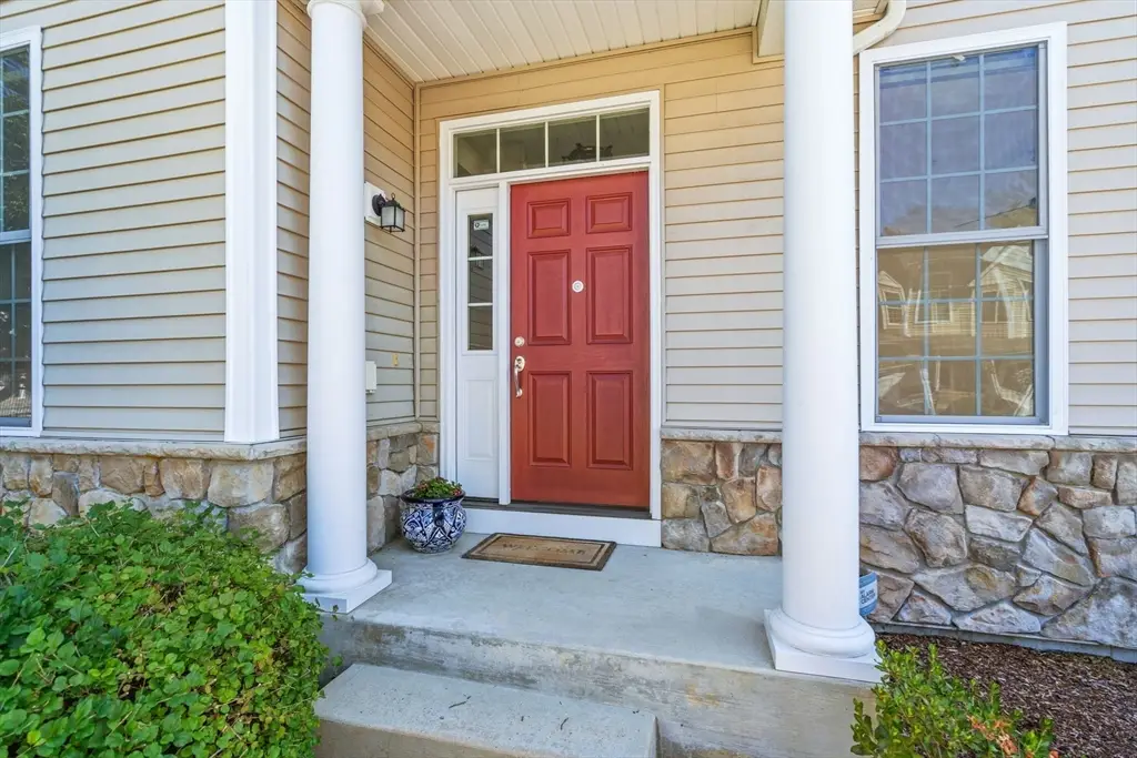 11 Pondside Lane #11, Bolton, MA 01740 - Image #1