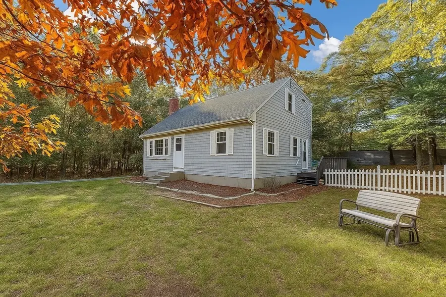 49 Saint Marks Rd, Falmouth Town, MA 02536 - Image #3
