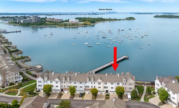 125 Halsted Dr #125, Hingham, MA 02043