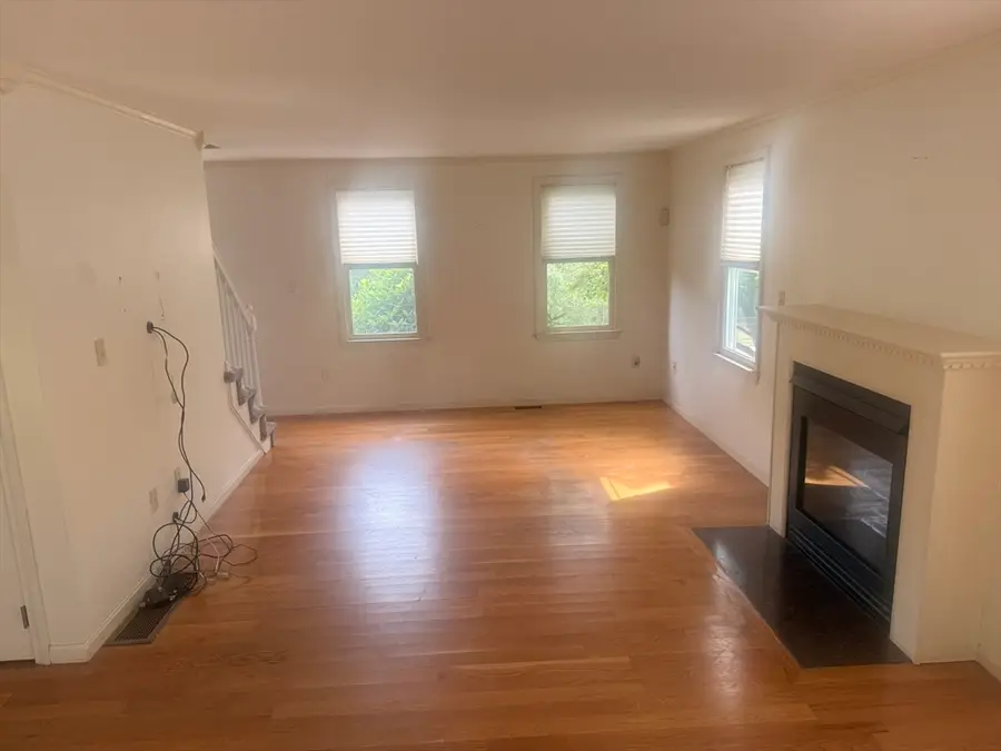 59 Laurelwood Dr, North Attleboro, MA 02760 - Image #2