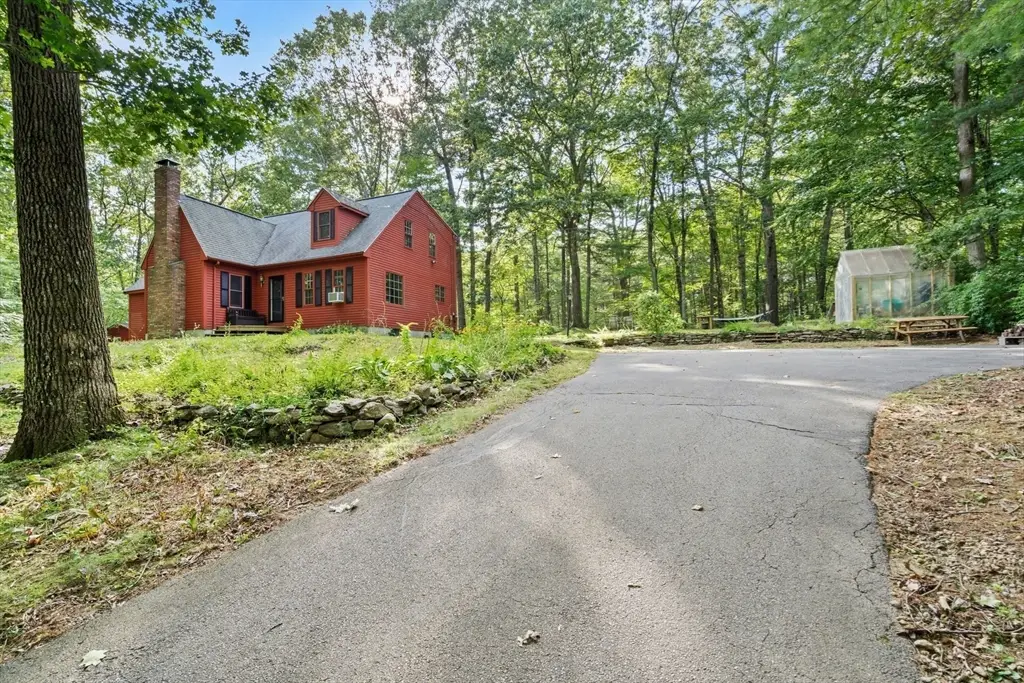 68 Borkum St, Spencer, MA 01562 - #1