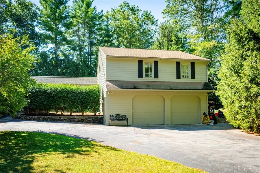 114 Graham Hill Dr, Hanover, MA 02339 - Image #3