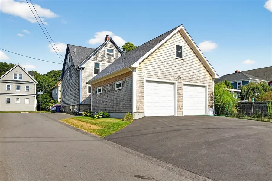 32 Green St, Fairhaven, MA 02719 - Image #2