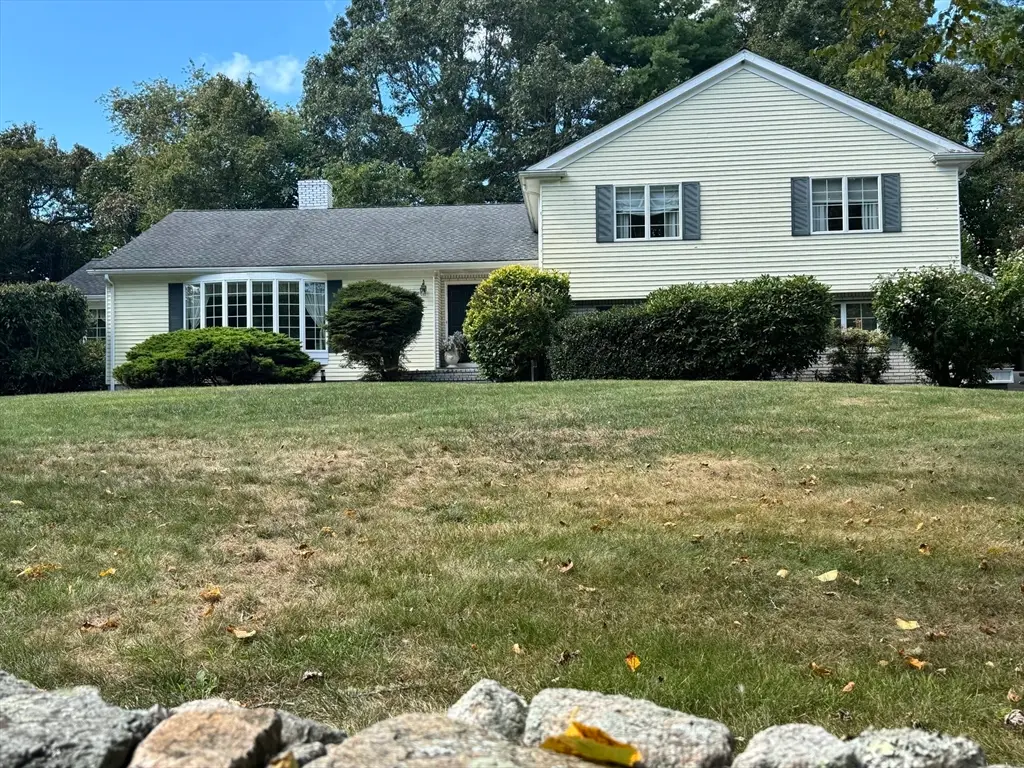 2 Slades Farm Ln, Dartmouth, MA 02748 - Image #1