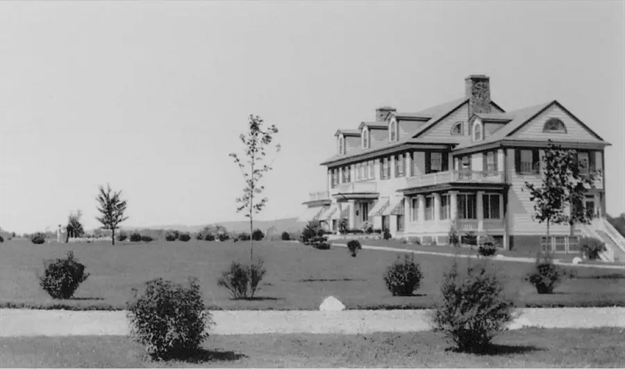 535 Main Rd, Monterey, MA 01245 - Image #2