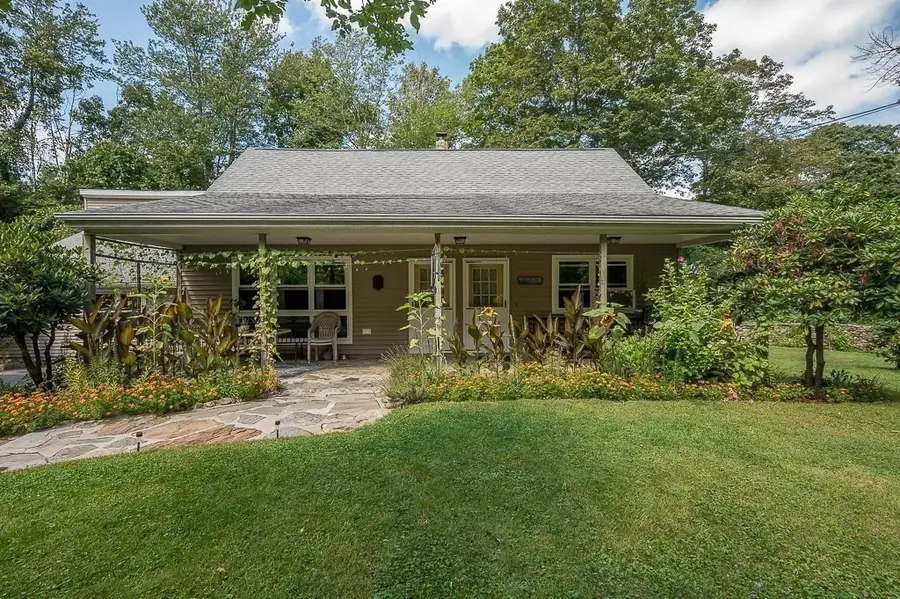 18 Old Worcester Rd Ext, Charlton, MA 01507 - Image #3