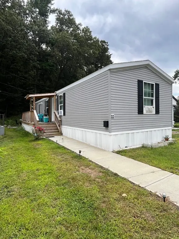 32 Ethel Ave, Marlborough, MA 01752 - Image #2