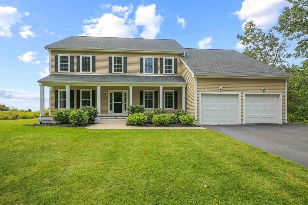 102 Kennedy Cir, Northbridge, MA 01534 - Image #1