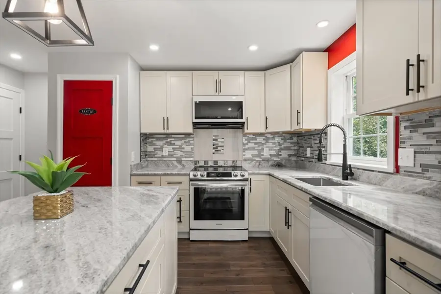 36 Summit St #B, Orange, MA 01364 - Image #3