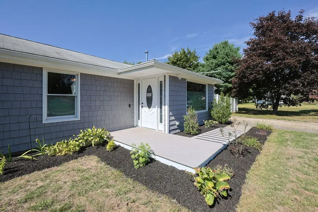 8 Denise Ave, East Freetown, MA 02717 - Image #1