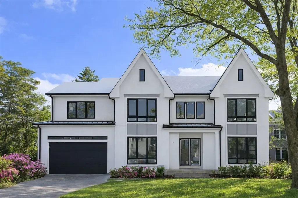 544 Saw Mill Brook Parkway, Newton, MA 02459 - Image #1