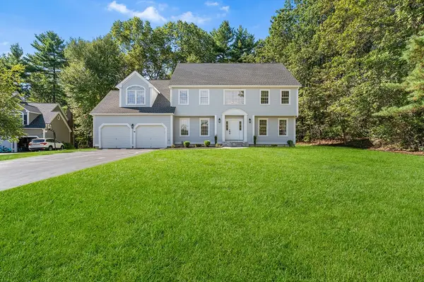 16 Shipley Cir, Westford, MA 01886