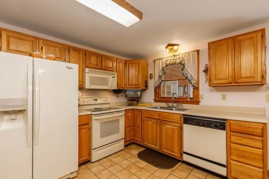 260 East Road, Orange, MA 01364 - Image #2