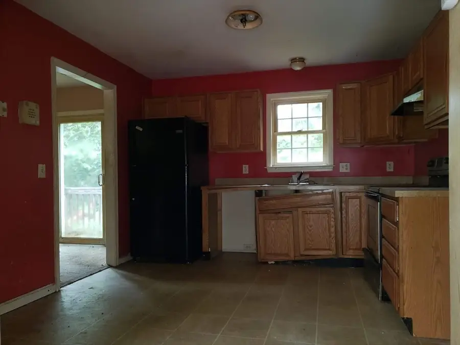 21 Spencer Rd, Oakham, MA 01068 - Image #2