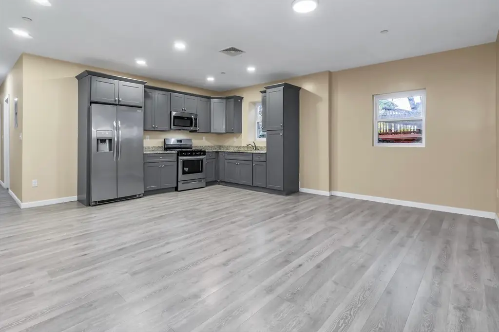 202 Broadway #2-3, Lawrence, MA 01840 - Image #1