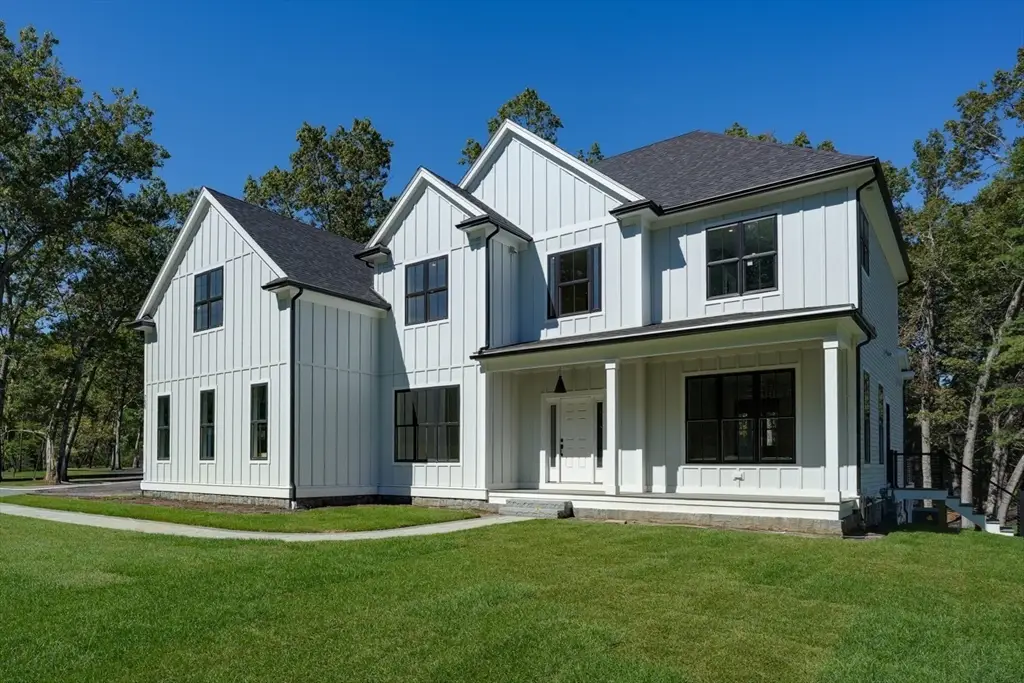 788 Main St, Hudson, MA 01749 - Image #1