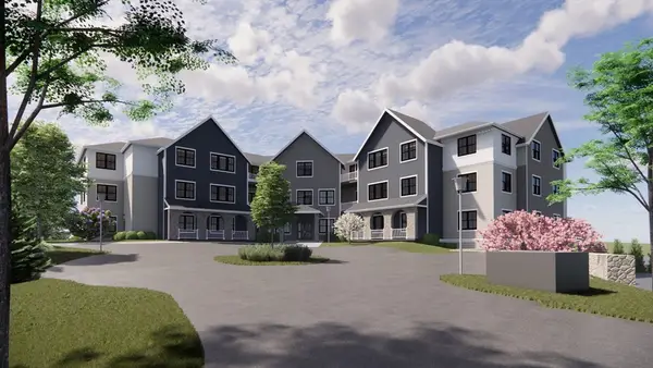 16 Stearns #108, Wellesley, MA 02482