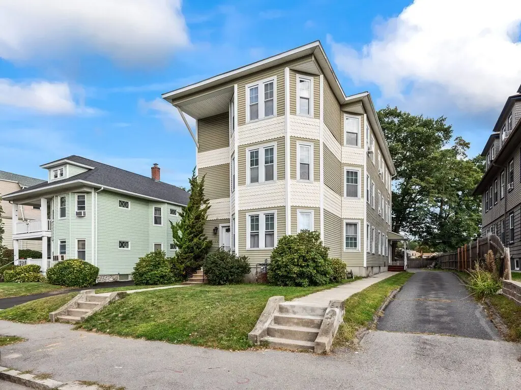 371 Chandler St #2, Worcester, MA 01602 - Image #1
