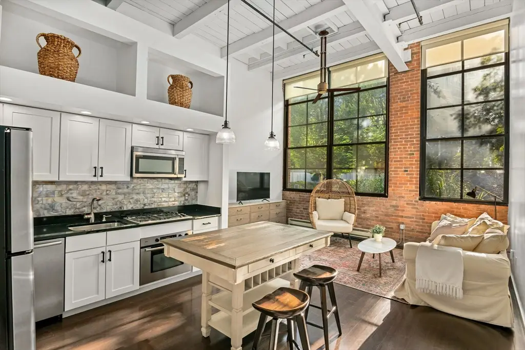 1 Aberdeen Way #113, Cambridge, MA 02138 - Image #1