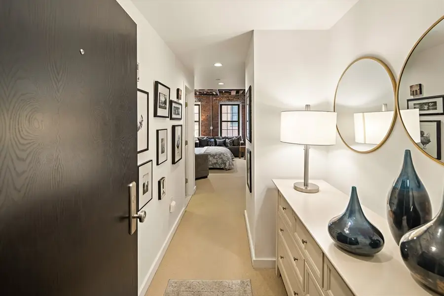 99-105 Broad Street #4F, Boston, MA 02110 - Image #2