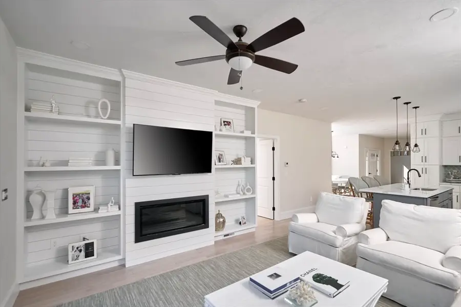 16 Metacomet Rd #16, West Bridgewater, MA 02379 - Image #2