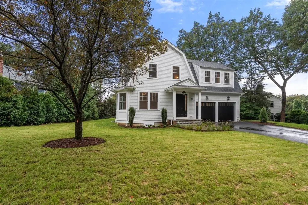 19 Northgate Road, Wellesley, MA 02481 - Image #1