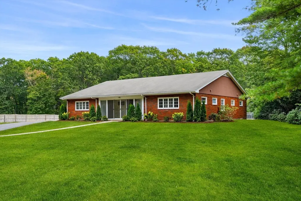 41 Essex St, Wenham, MA 01984 - Image #1