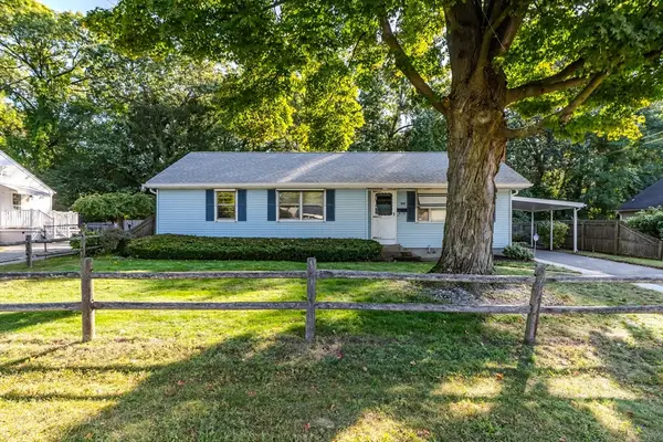 99 Rosewell St, Springfield, MA 01109