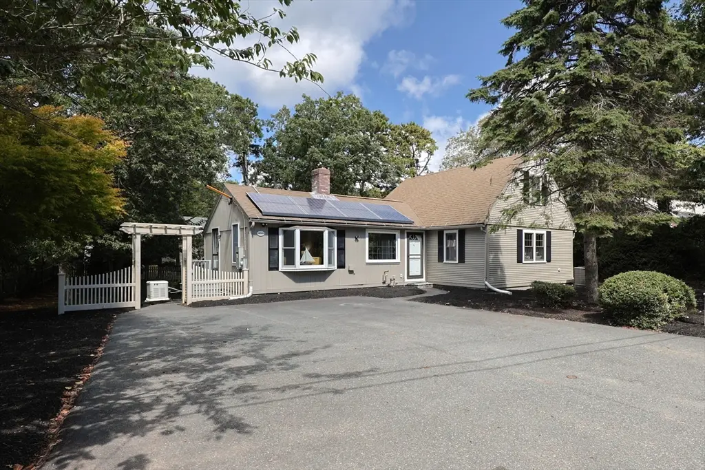 850 Queen Anne Rd, Harwich, MA 02645 - Image #1